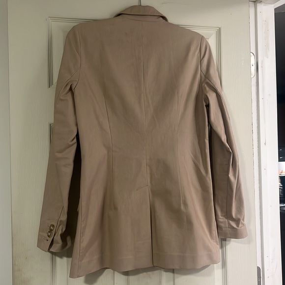 Gap Blazer - Summer ‘19 - Picture 5 of 6